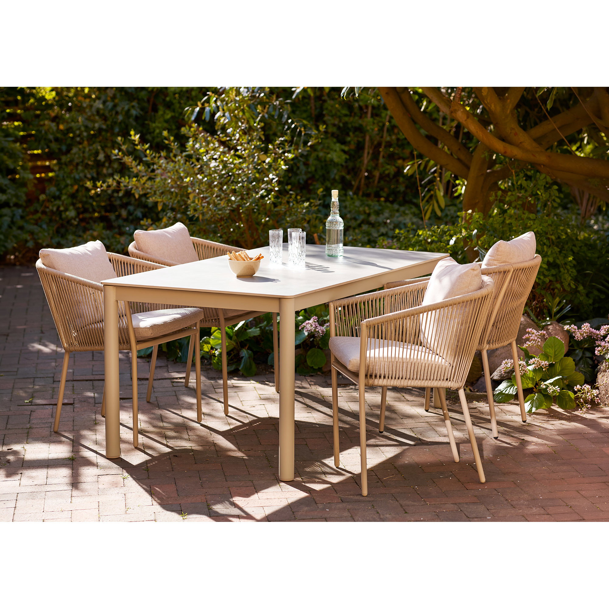 Alcudia Eettafel
